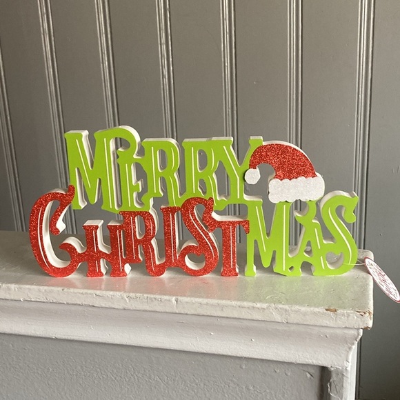 NWT-Beautiful Glittered- Gleaming Red & Green- Merry Christmas Wooden Decor Sign - Picture 15 of 17